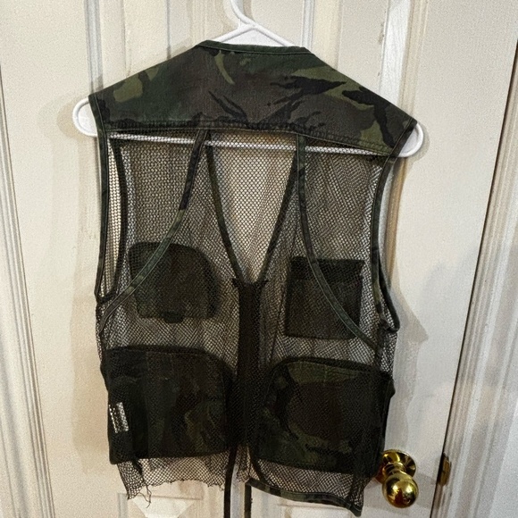 vintage thrift distressed army vest mesh taking offers - Picture 7 of 7